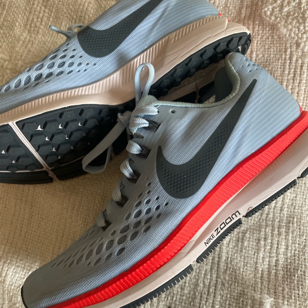 Nike Women’s Zoom Pegasus 34 running shoe